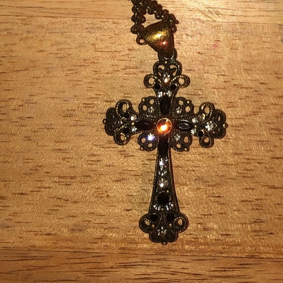 Lia Sophia Fresco necklace. EUC. - Picture 2 of 2